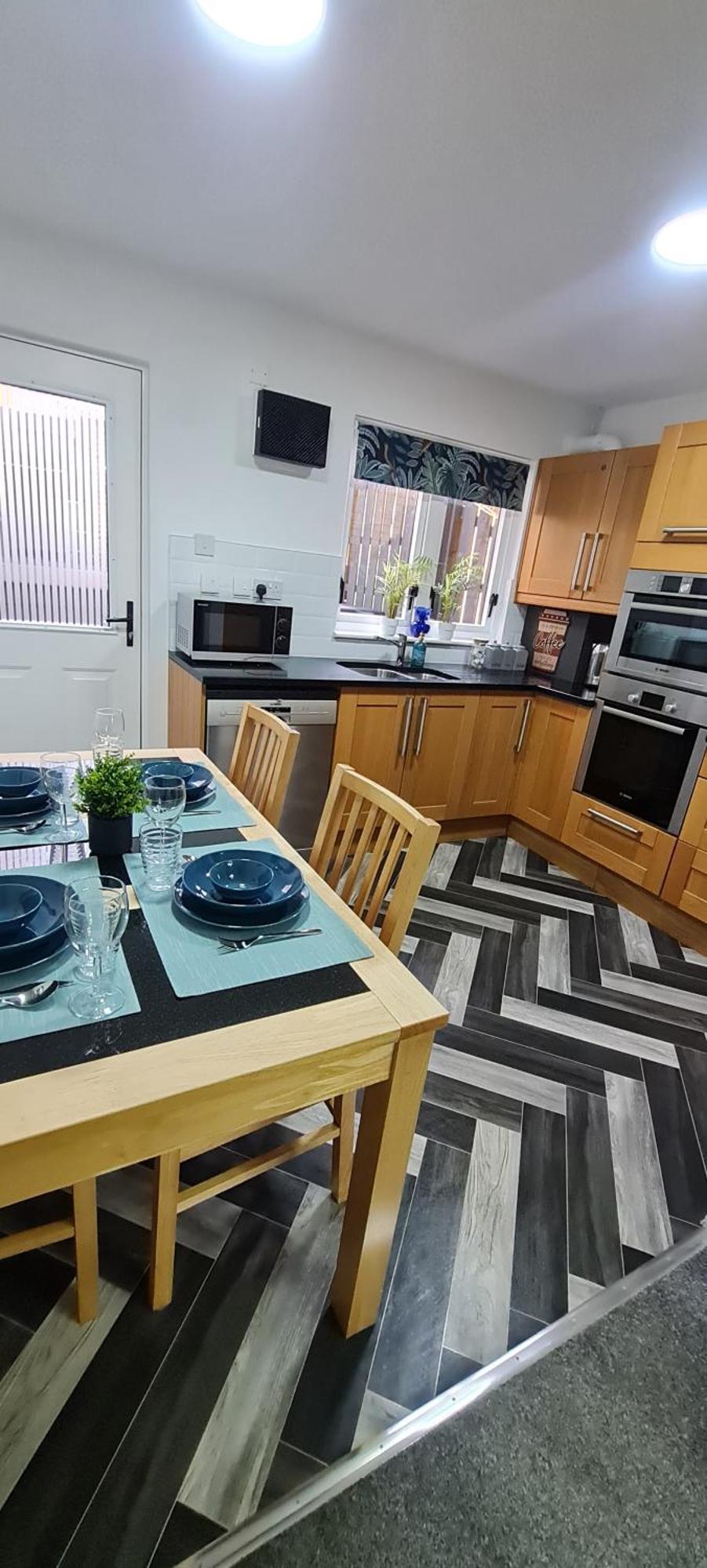 Stylish Home In Linlithgow With Free Parking מראה חיצוני תמונה
