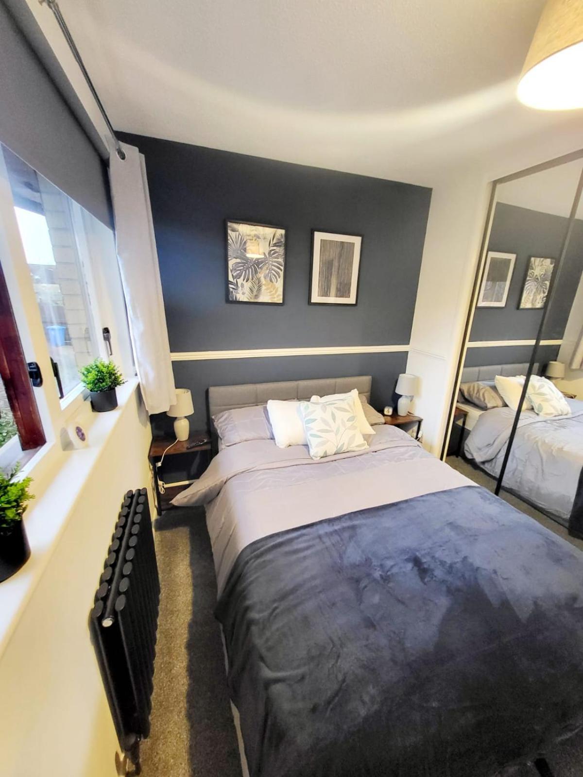Stylish Home In Linlithgow With Free Parking מראה חיצוני תמונה
