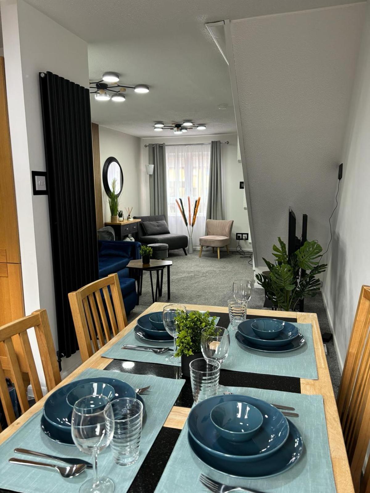 Stylish Home In Linlithgow With Free Parking מראה חיצוני תמונה